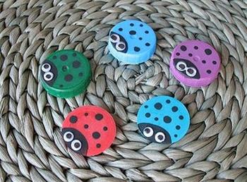 Medium_joaninhas-com-tampas-de-pet